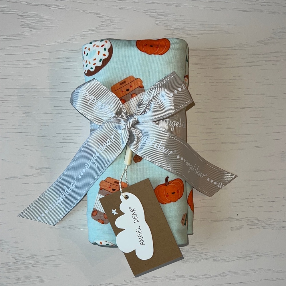 🎃 Angel Dear Baby Bamboo Swaddle Pumpkin Spice